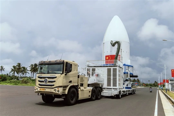 高铁体验太棒！马斯克接受央视专访：大家有时间要去中国 值得一看东西太多